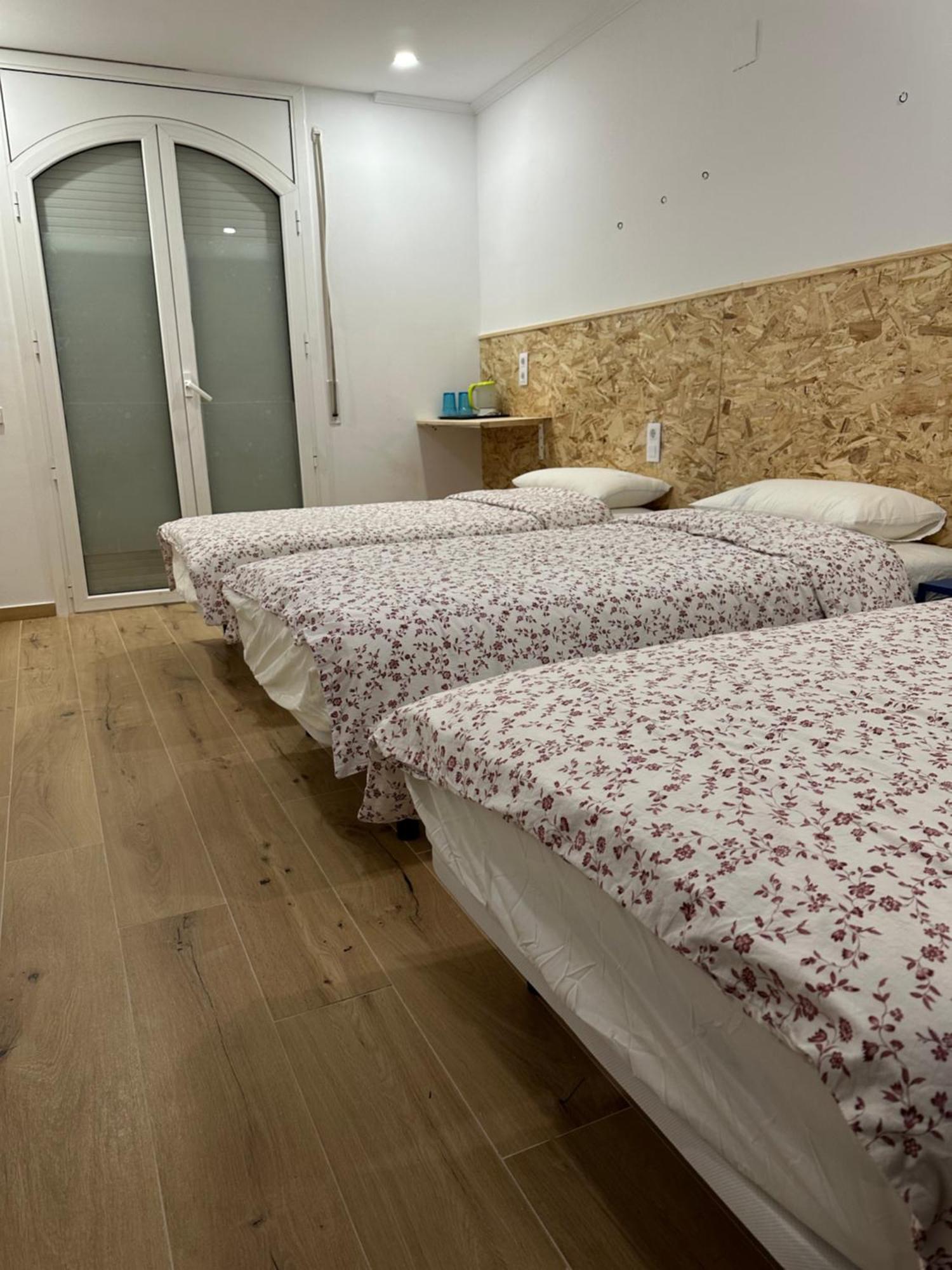 Fudodo舒适3 Beds Hotel L'Hospitalet de Llobregat Exterior foto